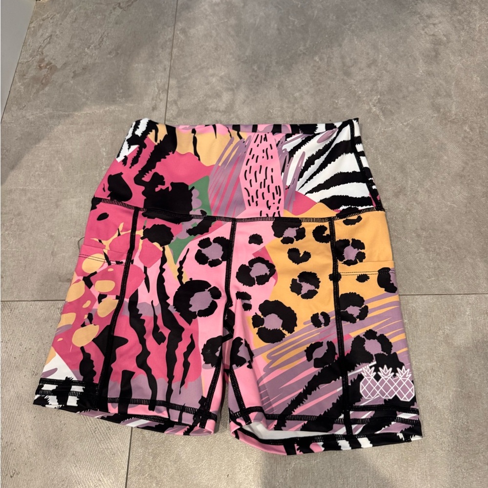 Tres Pinas brand Colorful Animal Print Women's bike or running Shorts